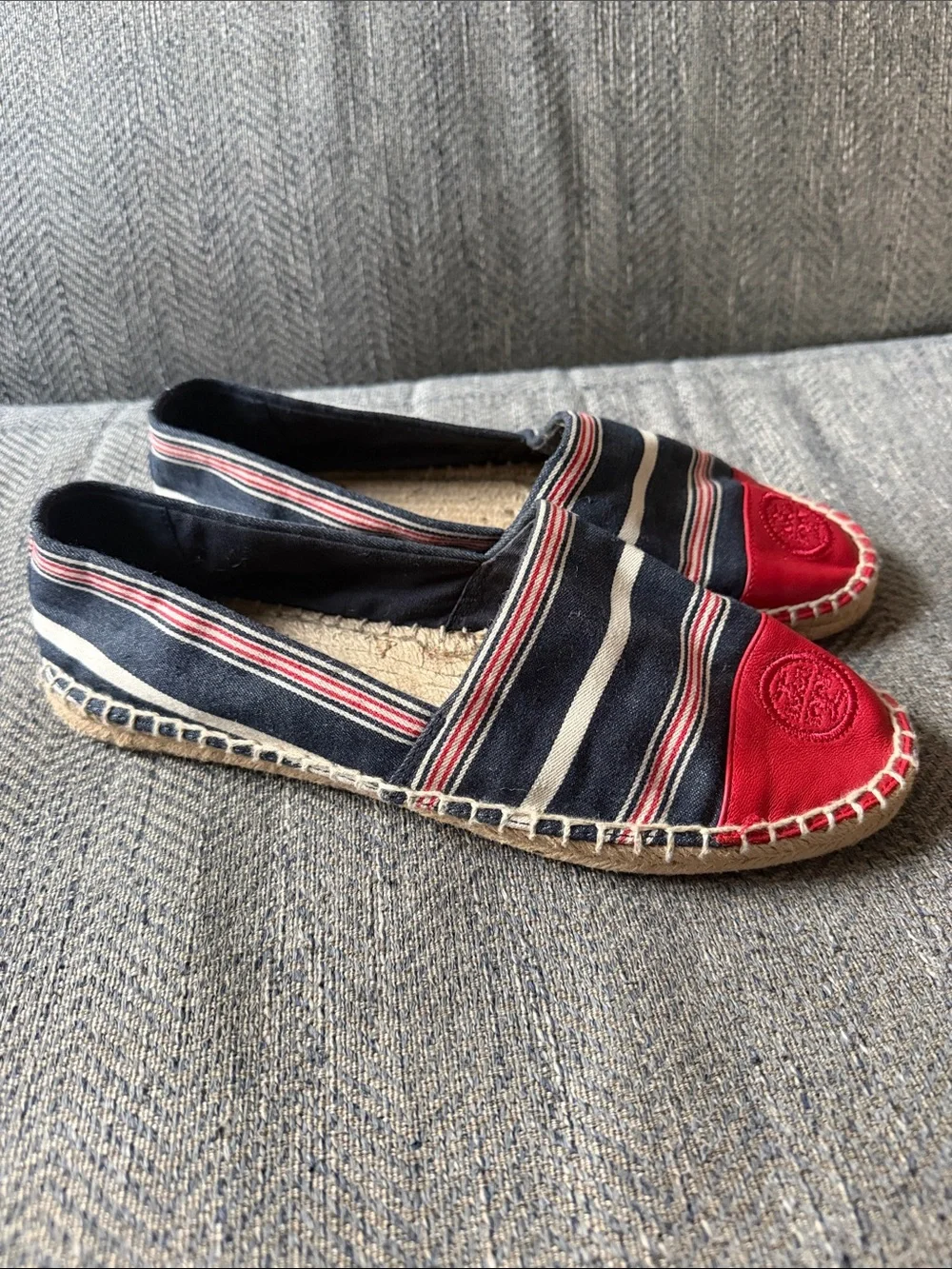 Tory Burch Red Blue White Stripe Cap Toe Colorblock Leather Espadrilles Size: 9